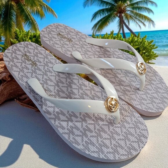 Michael Kors Women’s Cream and Gold Flip Flops Size 8M NWOT - Picture 1 of 10
